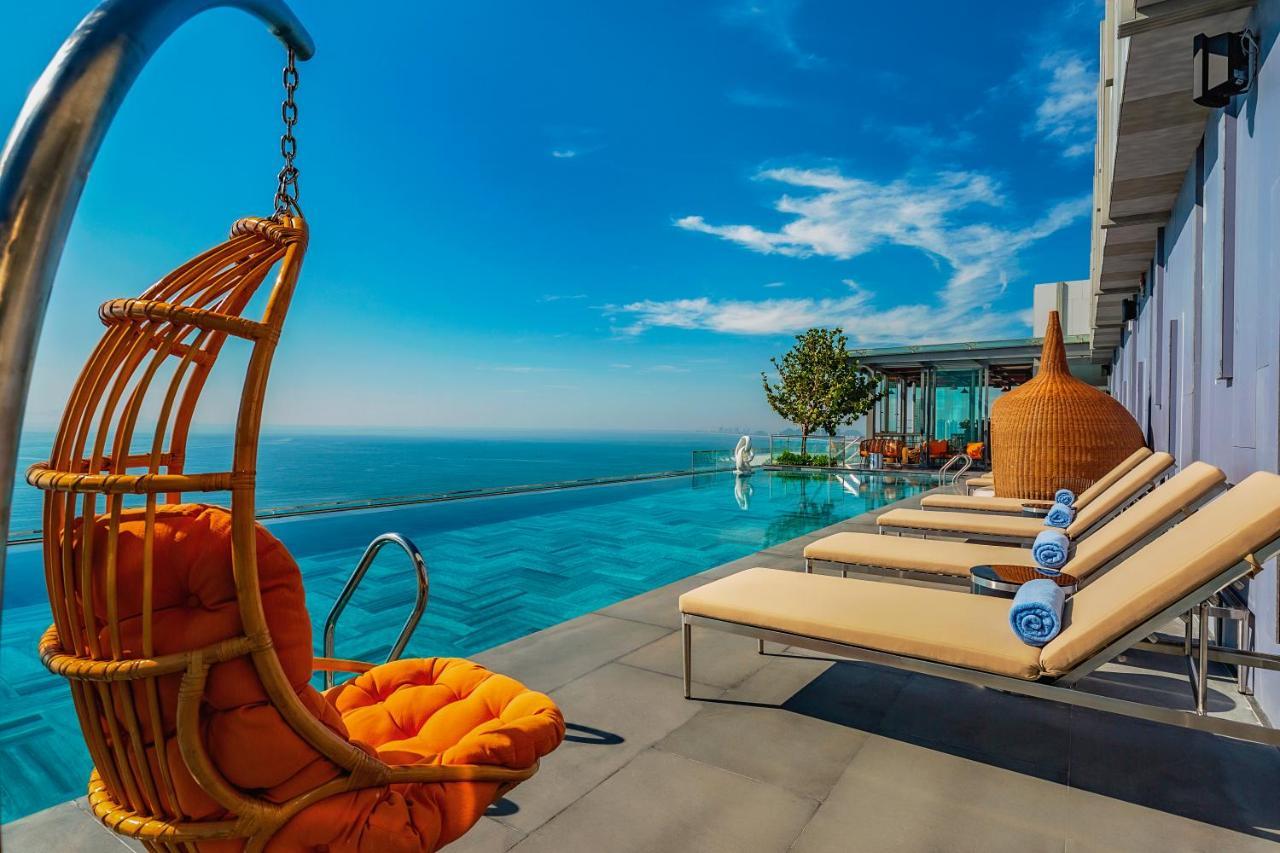 Le Sands Oceanfront Danang Hotel Exteriör bild