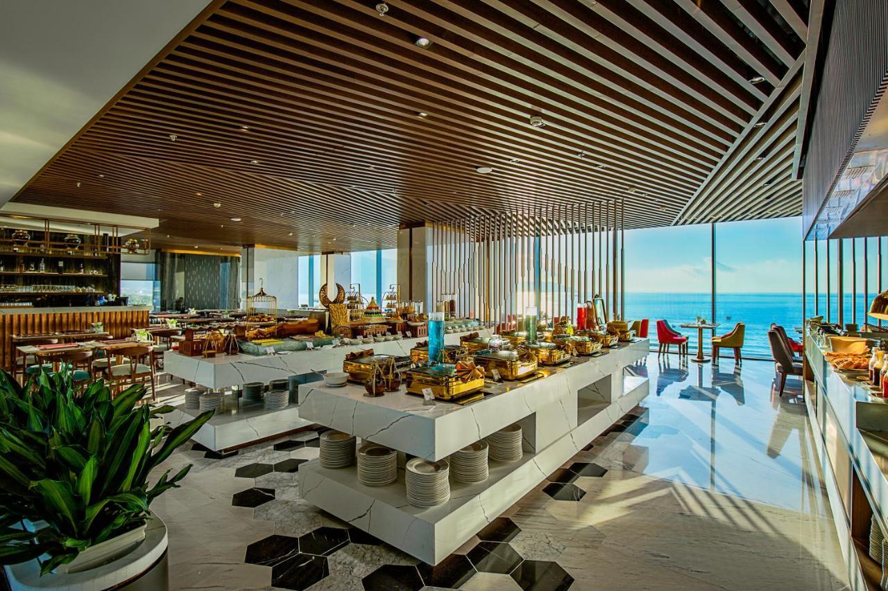 Le Sands Oceanfront Danang Hotel Exteriör bild