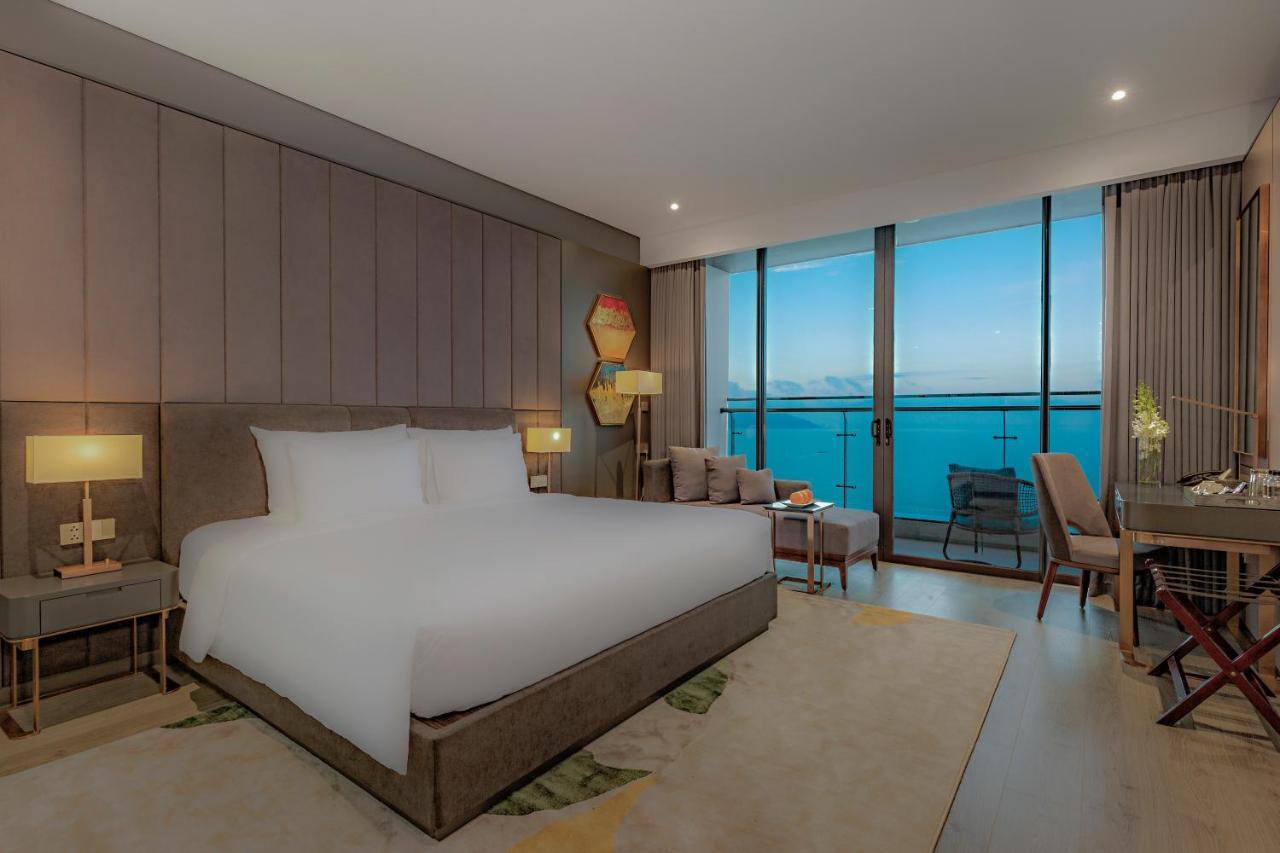Le Sands Oceanfront Danang Hotel Exteriör bild