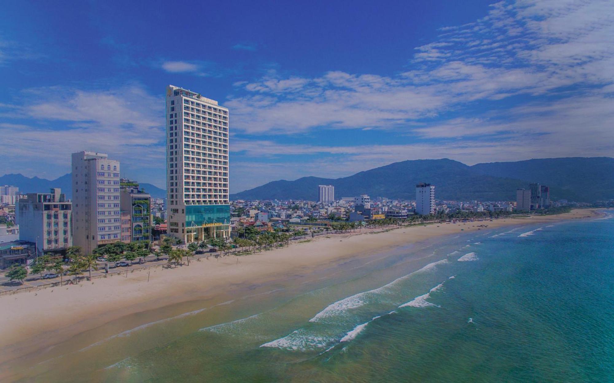 Le Sands Oceanfront Danang Hotel Exteriör bild