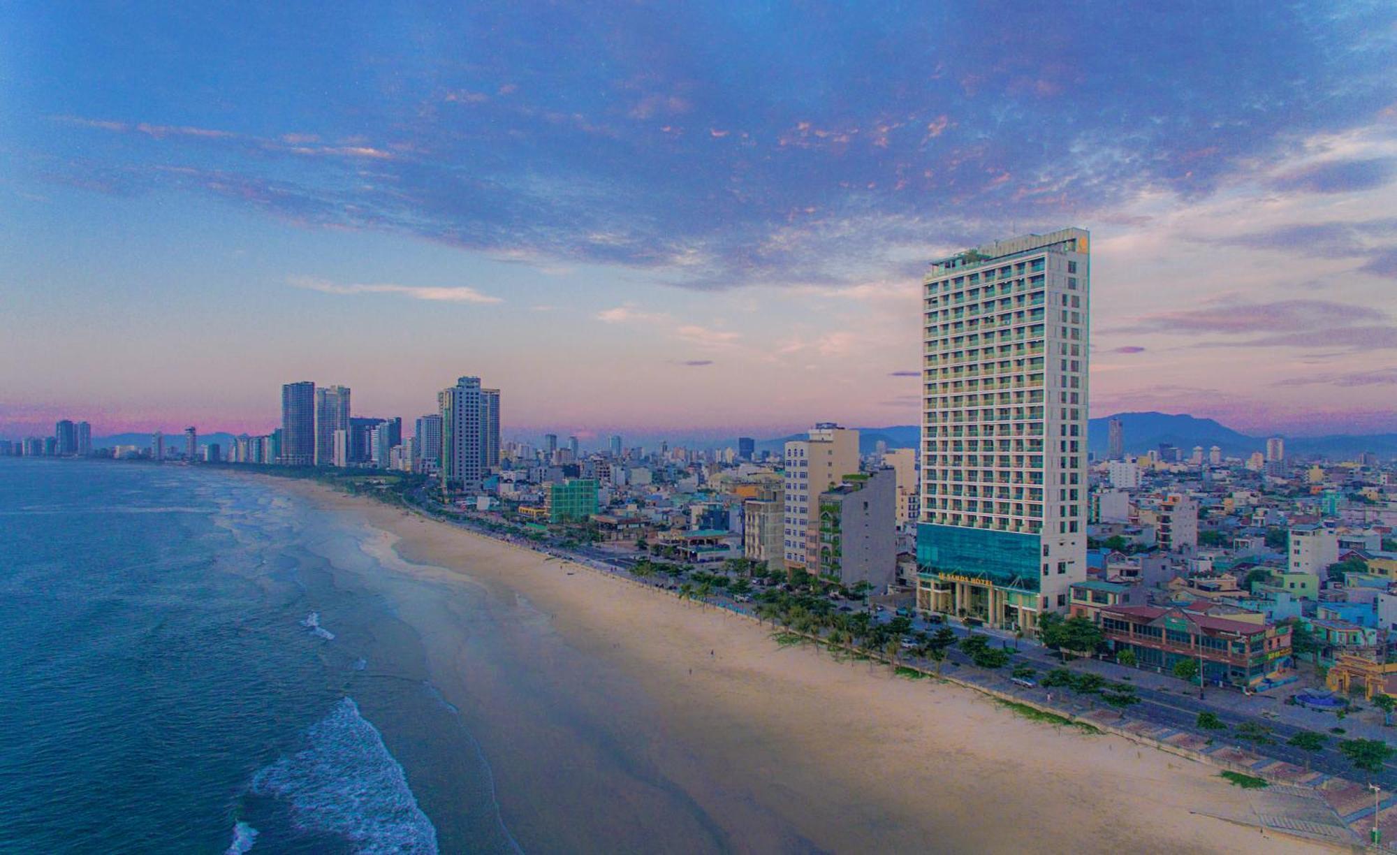 Le Sands Oceanfront Danang Hotel Exteriör bild